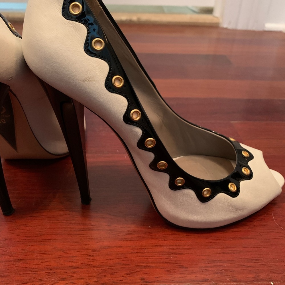 Versace Heels - Picture 3 of 8
